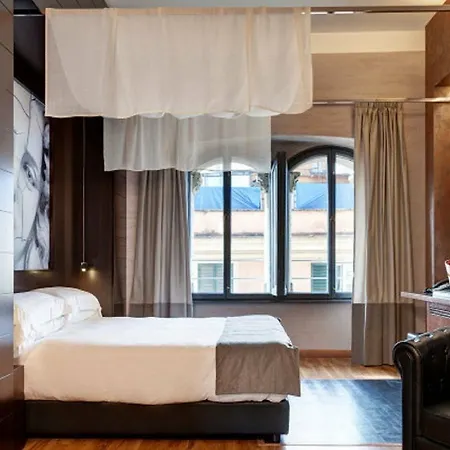 Dharma Luxury 4* Rome
