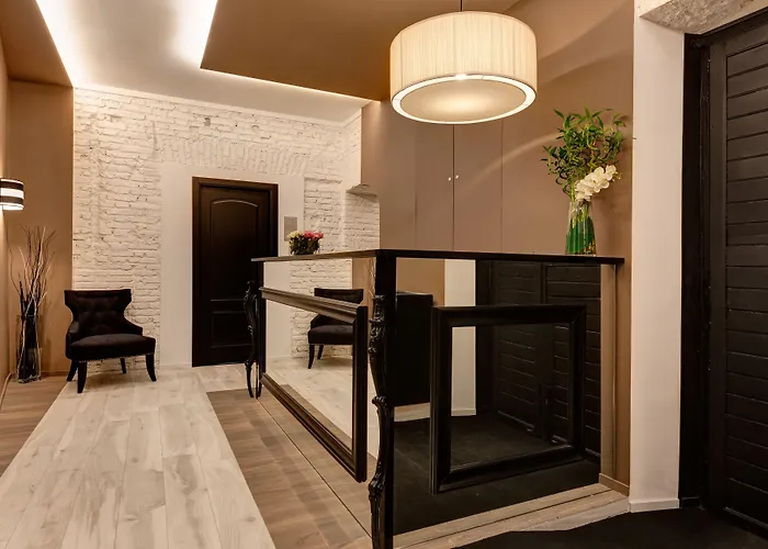 Hotel Dharma Luxury & 4*