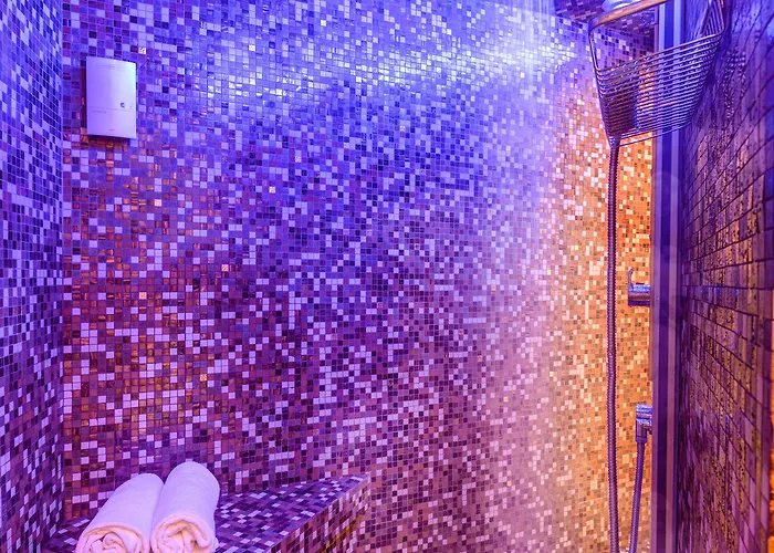 Dharma Luxury & Roma