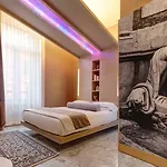 Dharma Luxury & Rom