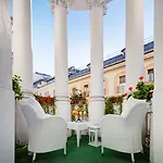 Dharma Luxury & 4* Rom