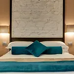 Dharma Luxury & Hotel Rom