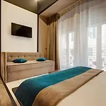 Hotel Dharma Luxury & Rom