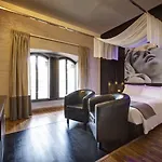 Dharma Luxury & 4*